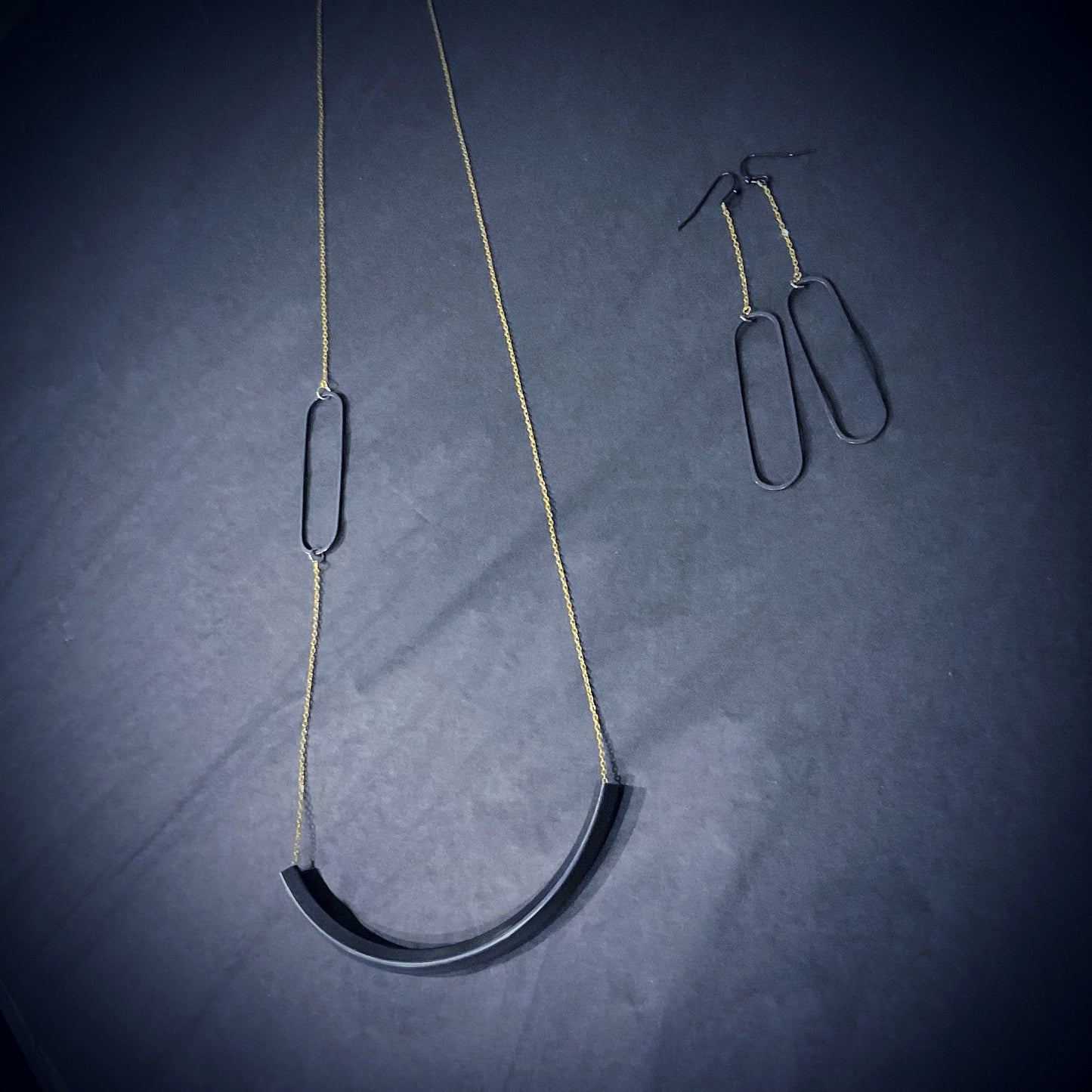 Tarnished Gold & Black Necklace & Earring Set