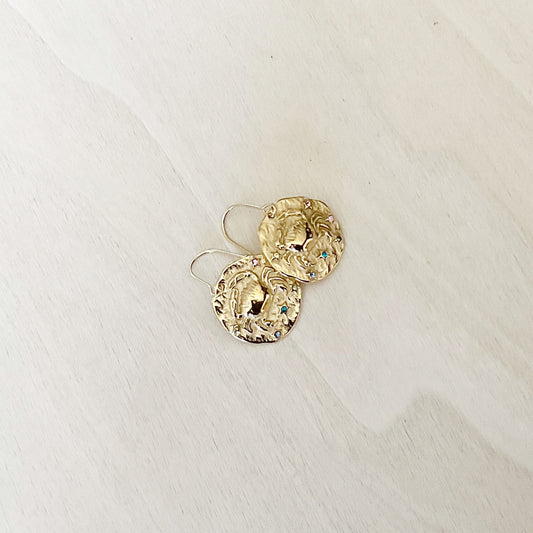 Crab Medallion Earring Set - Gold