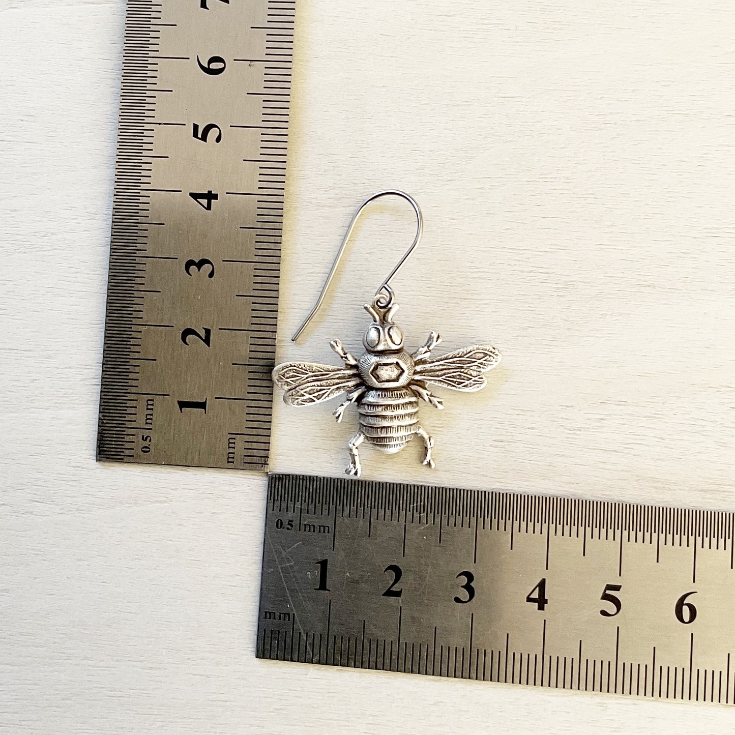 Vintage Bliss Bumble Bee Earring Set