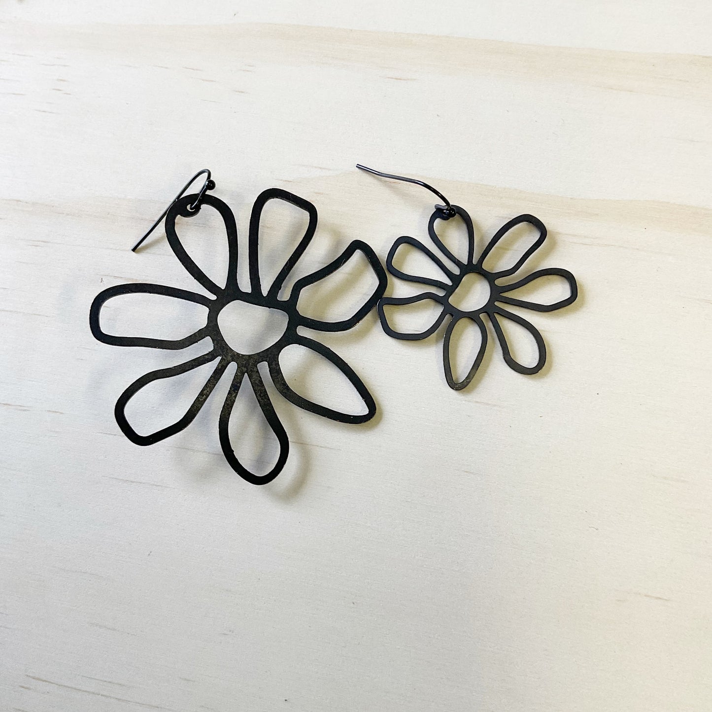 Black Eden Drop Earring Set - The MEGA Daisies