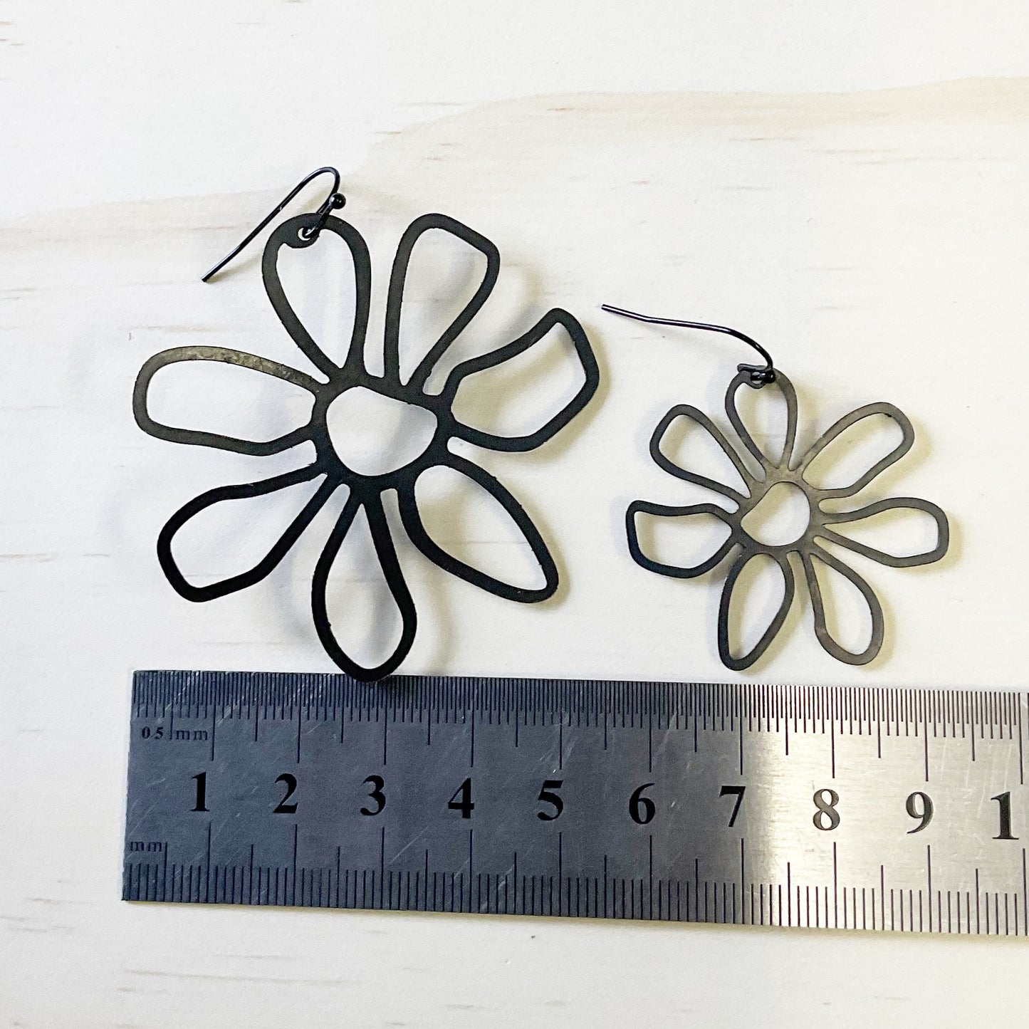 Black Eden Drop Earring Set - The MEGA Daisies