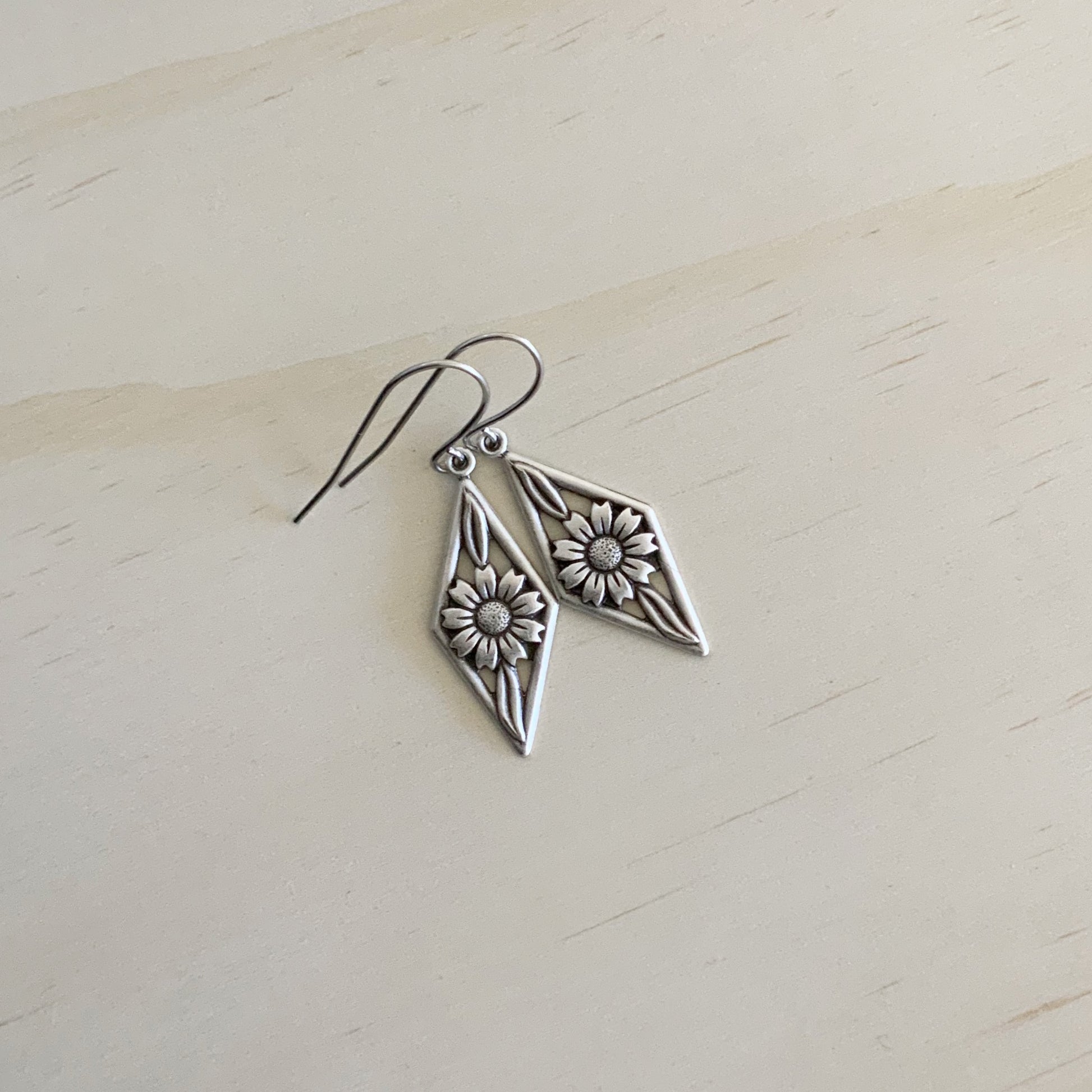 Vintage Bliss Diamond Earring Set - The Sister Label