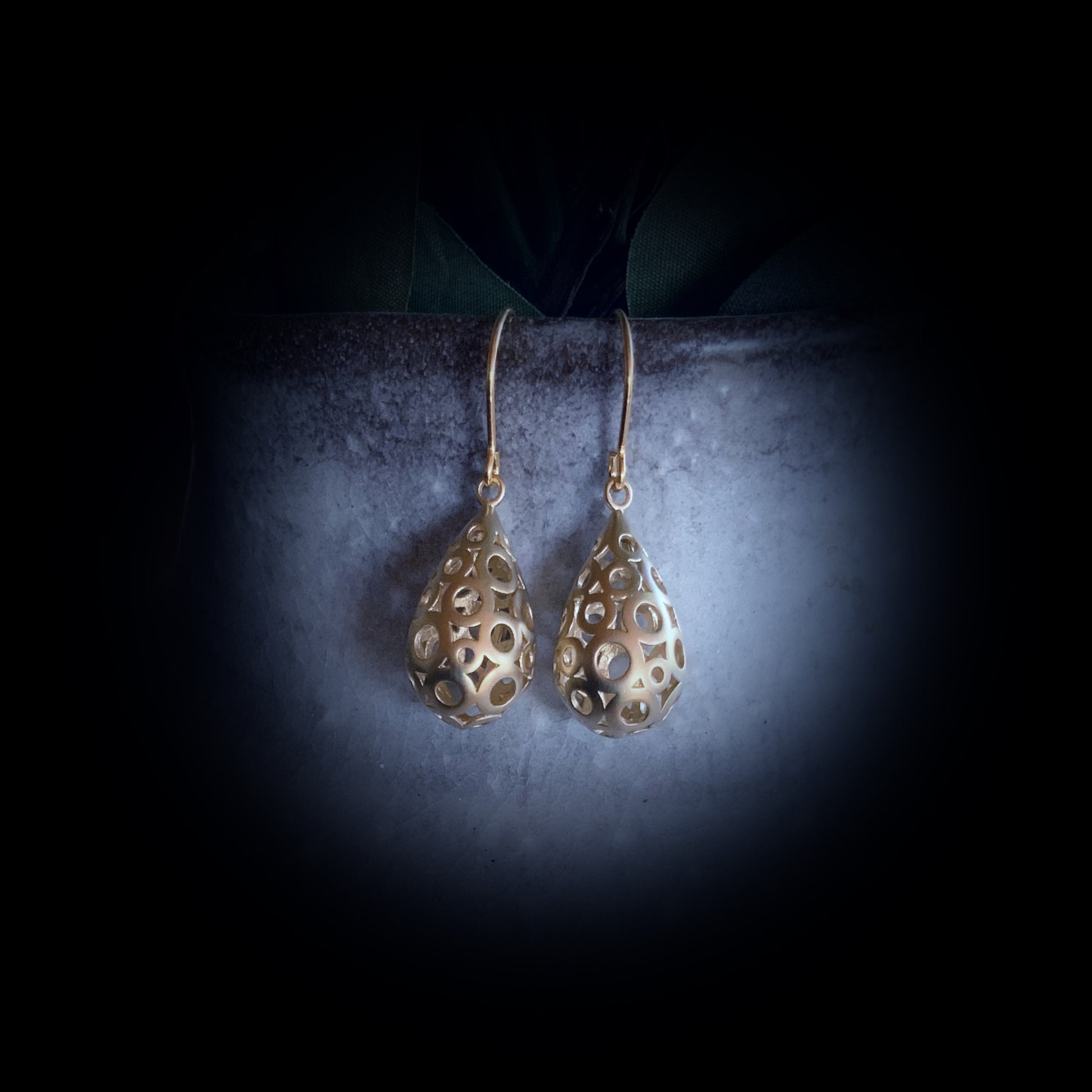Bulb Drop Earring Set - Matte Gold - The Sister Label