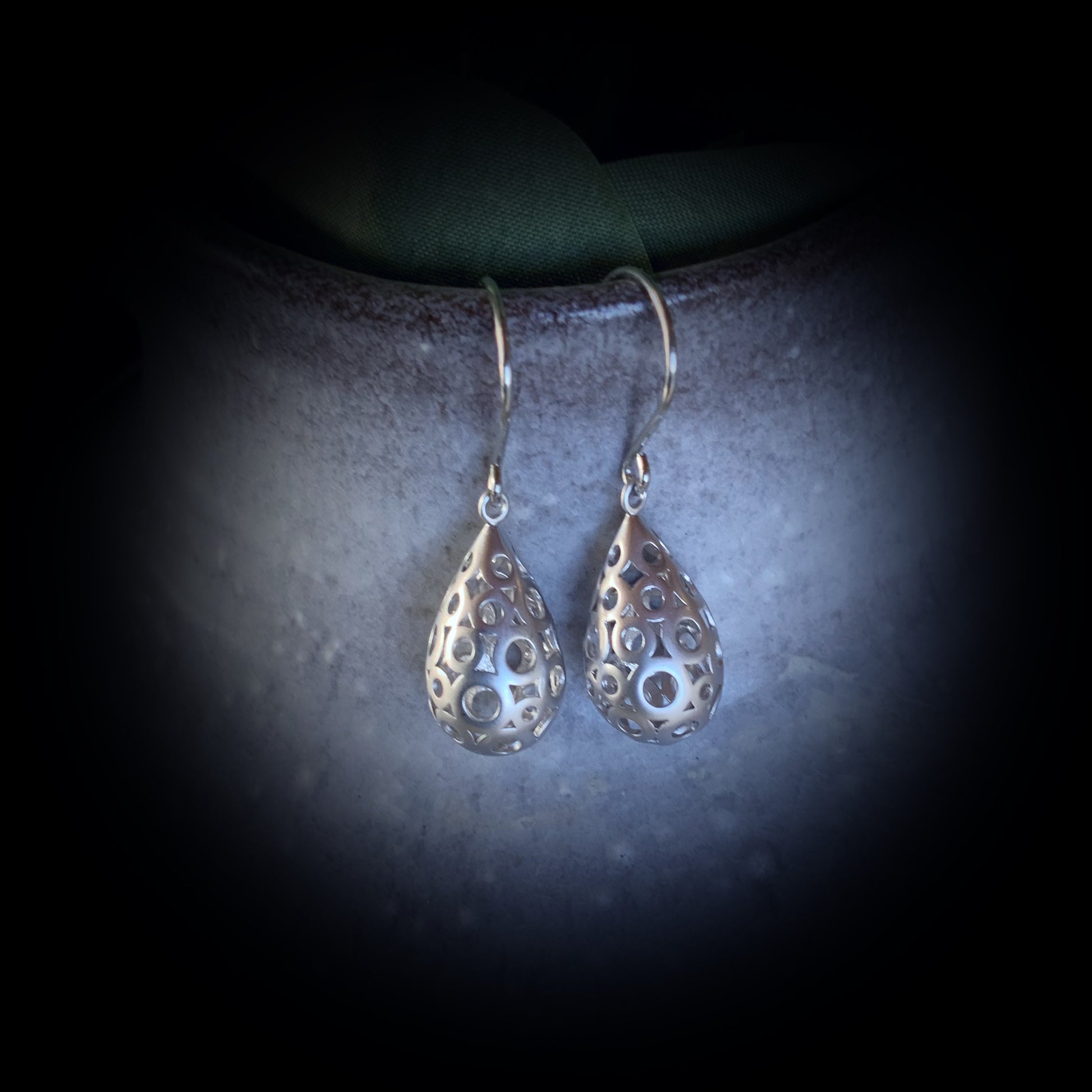 Bulb Drop Earring Set - Matte Silver - The Sister Label