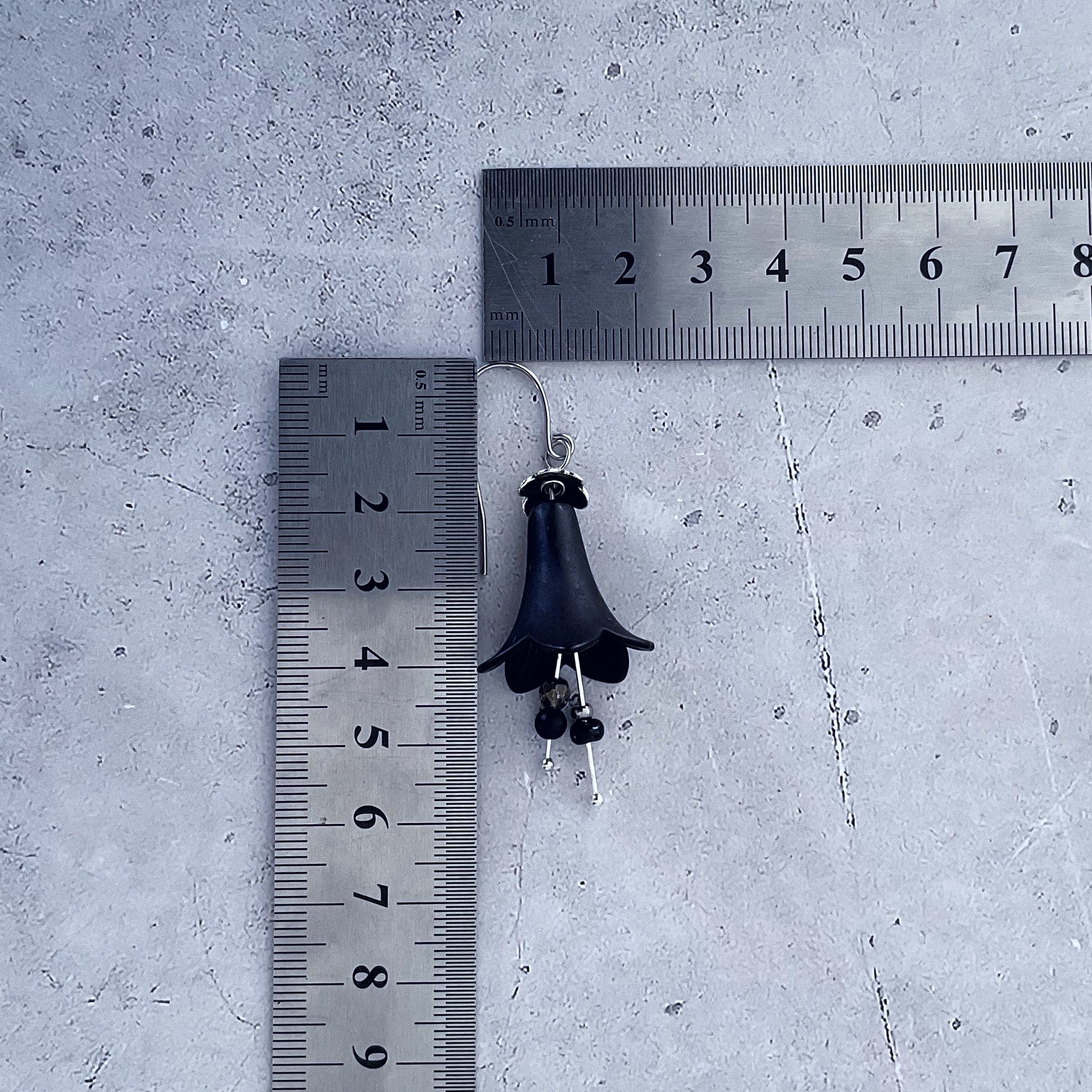 Vintage Fluted Flower Earring Set - The Sister Label