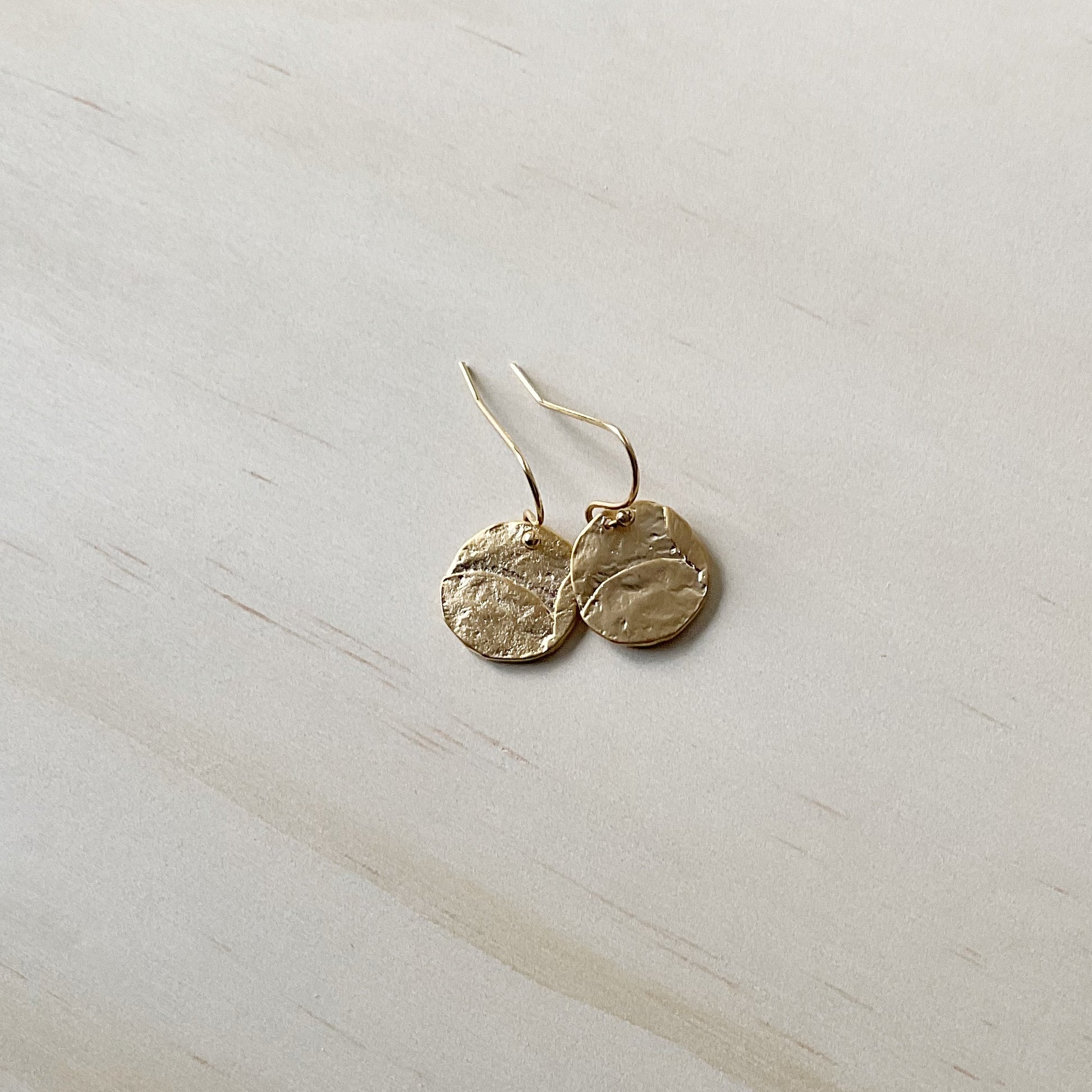 Textured Disc Earring Set - Matte Gold - The Sister Label